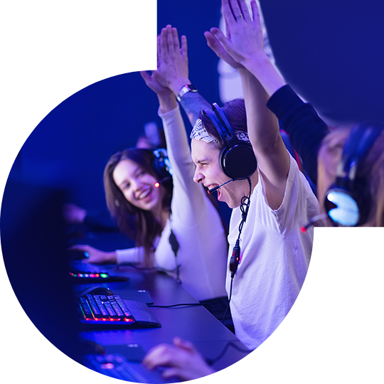 完美真人独家双向驱动技术<br>让电竞玩家尽情享受极致高速快感